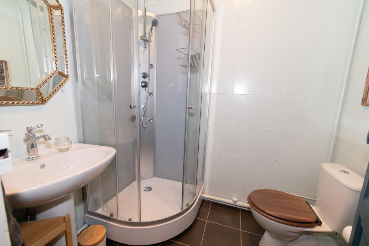 Appartamento Au Gentleman Cambrioleur Charleville-Mézières Esterno foto